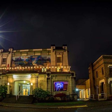 Centralia Square Grand Ballroom And Vintage Hotel Екстериор снимка