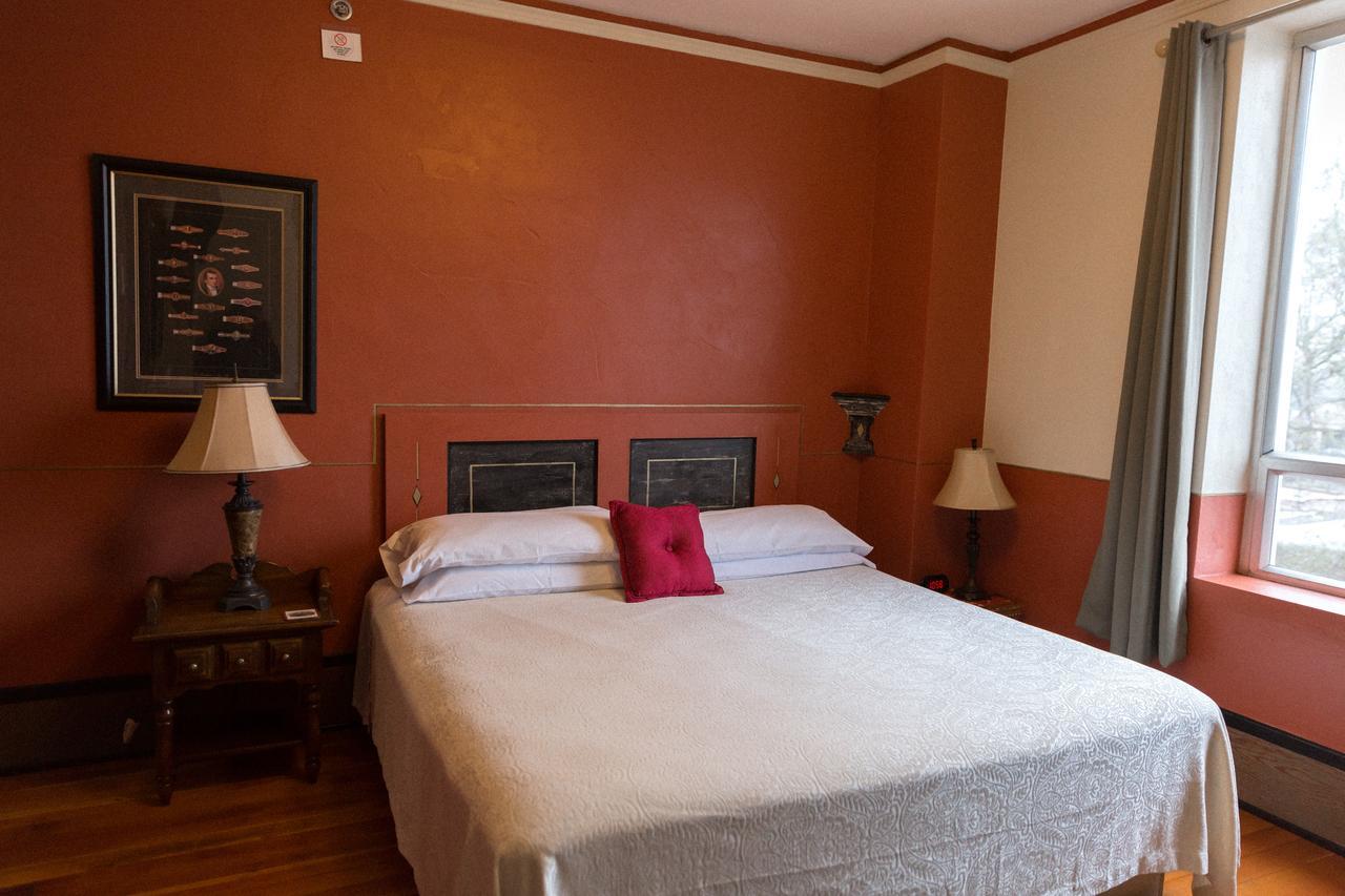 Centralia Square Grand Ballroom And Vintage Hotel Екстериор снимка