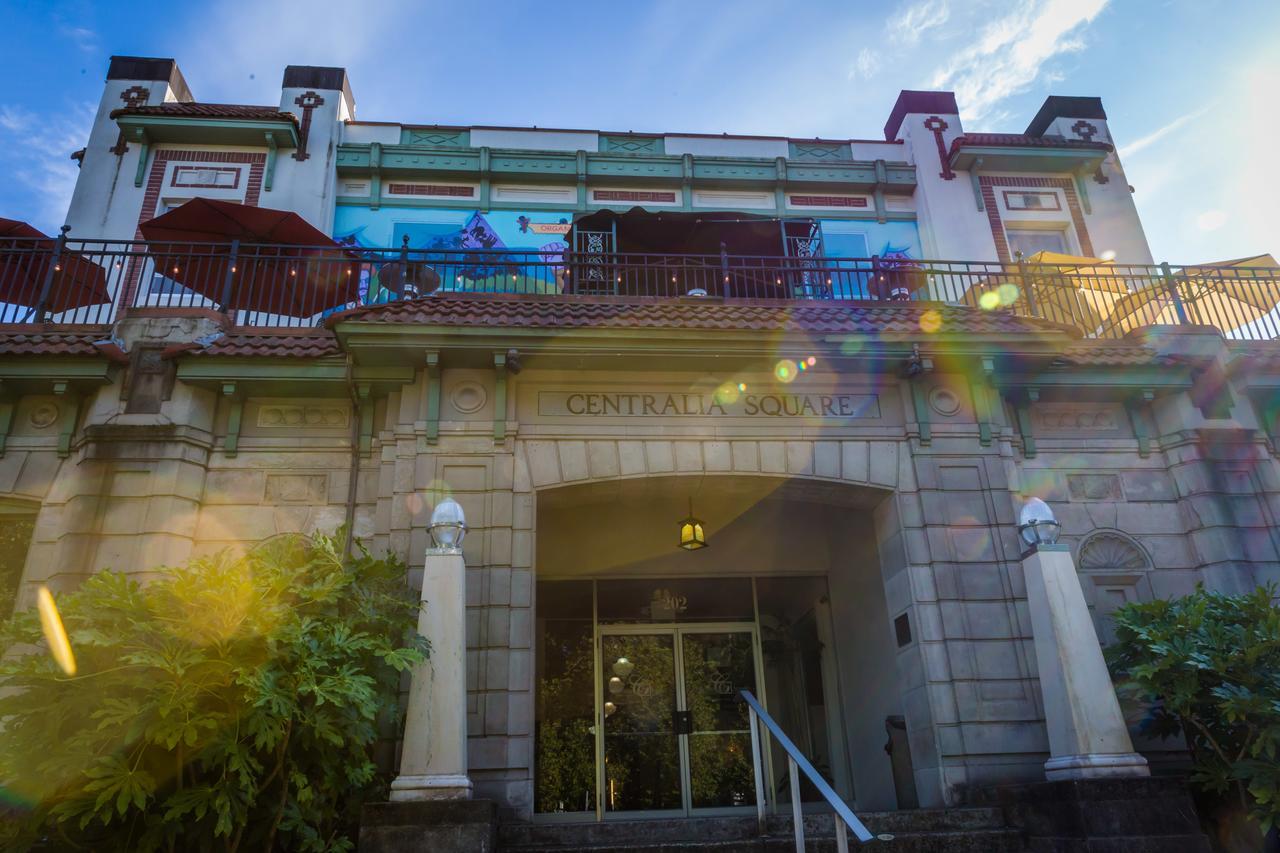 Centralia Square Grand Ballroom And Vintage Hotel Екстериор снимка